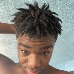 Meet your Posher, Desmond